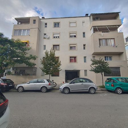 Central Home Away From Home Shkoder Ngoại thất bức ảnh