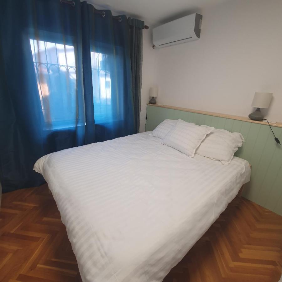 Central Home Away From Home Shkoder Ngoại thất bức ảnh