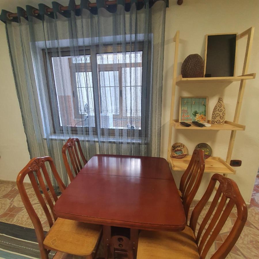 Central Home Away From Home Shkoder Ngoại thất bức ảnh