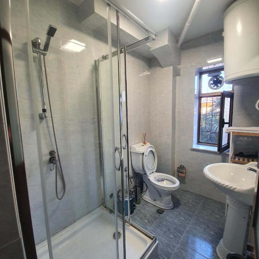 Central Home Away From Home Shkoder Ngoại thất bức ảnh